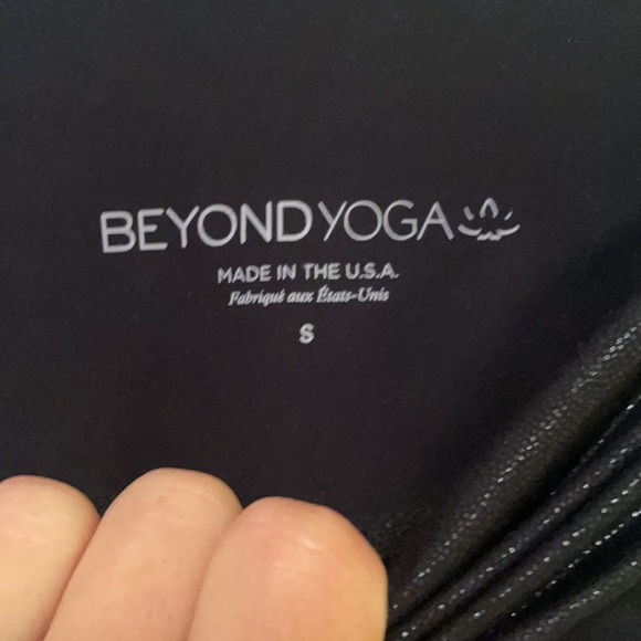 Beyond Yoga High Waisted Sportgloss 7/8 Yoga Leggings - Picture 3 of 3